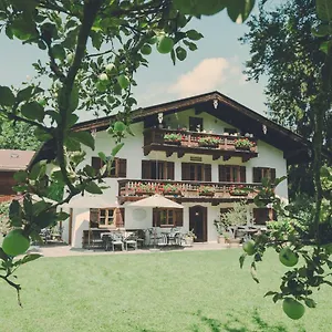 Der Lederer Hof - Boutique Aparthotel Tegernsee